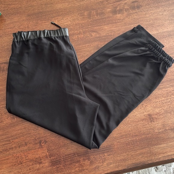 Simply Vera black soft pants - Picture 2 of 15